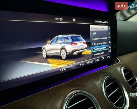 Чорний Мерседес Е-Клас, об'ємом двигуна 2.2 л та пробігом 120 тис. км за 35200 $, фото 37 на Automoto.ua