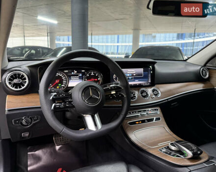 Черный Мерседес Е-Класс, объемом двигателя 1.95 л и пробегом 400 тыс. км за 19900 $, фото 24 на Automoto.ua