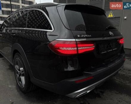 Чорний Мерседес Е-Клас, об'ємом двигуна 2.2 л та пробігом 120 тис. км за 35200 $, фото 16 на Automoto.ua