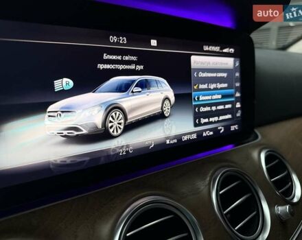 Чорний Мерседес Е-Клас, об'ємом двигуна 2.2 л та пробігом 120 тис. км за 35200 $, фото 33 на Automoto.ua