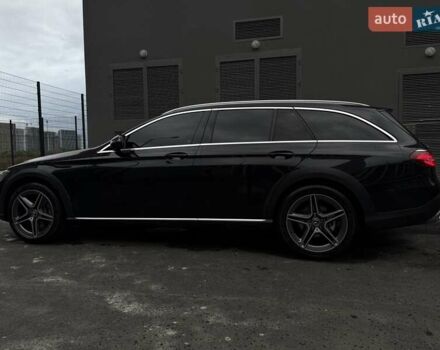 Чорний Мерседес Е-Клас, об'ємом двигуна 2.2 л та пробігом 120 тис. км за 35200 $, фото 12 на Automoto.ua