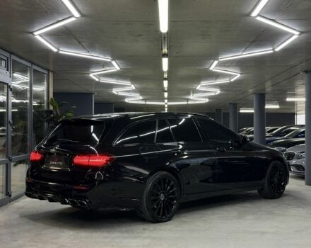 Черный Мерседес Е-Класс, объемом двигателя 2.1 л и пробегом 177 тыс. км за 19900 $, фото 10 на Automoto.ua