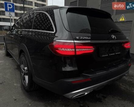 Чорний Мерседес Е-Клас, об'ємом двигуна 2.2 л та пробігом 120 тис. км за 35200 $, фото 15 на Automoto.ua