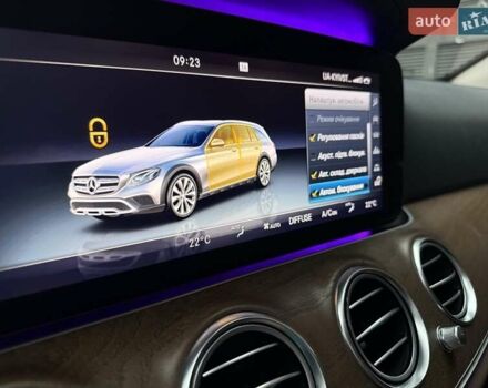 Чорний Мерседес Е-Клас, об'ємом двигуна 2.2 л та пробігом 120 тис. км за 35200 $, фото 28 на Automoto.ua