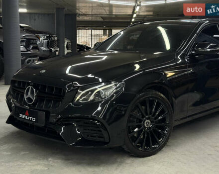 Черный Мерседес Е-Класс, объемом двигателя 1.95 л и пробегом 400 тыс. км за 19900 $, фото 8 на Automoto.ua