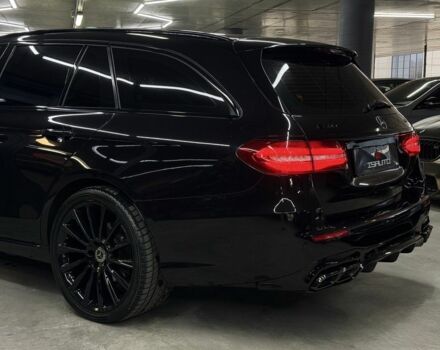 Черный Мерседес Е-Класс, объемом двигателя 2.1 л и пробегом 177 тыс. км за 19900 $, фото 15 на Automoto.ua