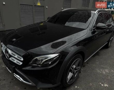 Чорний Мерседес Е-Клас, об'ємом двигуна 2.2 л та пробігом 120 тис. км за 35200 $, фото 7 на Automoto.ua