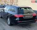 Чорний Мерседес Е-Клас, об'ємом двигуна 2 л та пробігом 290 тис. км за 19990 $, фото 5 на Automoto.ua