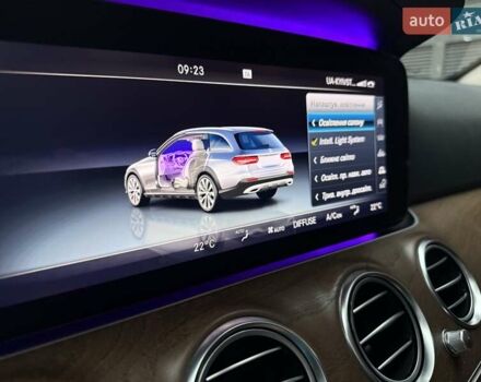 Чорний Мерседес Е-Клас, об'ємом двигуна 2.2 л та пробігом 120 тис. км за 35200 $, фото 35 на Automoto.ua