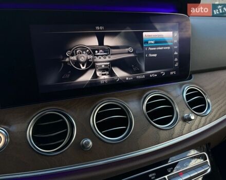 Чорний Мерседес Е-Клас, об'ємом двигуна 1.95 л та пробігом 126 тис. км за 33200 $, фото 91 на Automoto.ua