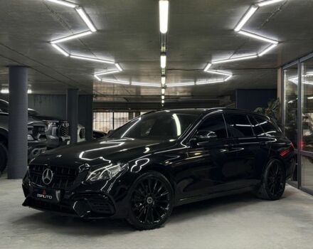 Черный Мерседес Е-Класс, объемом двигателя 2.1 л и пробегом 177 тыс. км за 19900 $, фото 6 на Automoto.ua