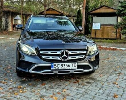 Черный Мерседес Е-Класс, объемом двигателя 1.95 л и пробегом 268 тыс. км за 29950 $, фото 8 на Automoto.ua