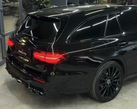 Черный Мерседес Е-Класс, объемом двигателя 2.1 л и пробегом 177 тыс. км за 19900 $, фото 9 на Automoto.ua