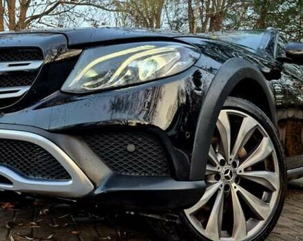 Черный Мерседес Е-Класс, объемом двигателя 1.95 л и пробегом 268 тыс. км за 29950 $, фото 6 на Automoto.ua