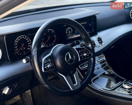 Черный Мерседес Е-Класс, объемом двигателя 1.95 л и пробегом 300 тыс. км за 22199 $, фото 36 на Automoto.ua