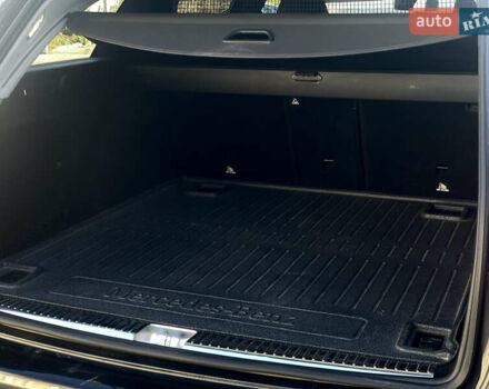 Черный Мерседес Е-Класс, объемом двигателя 1.95 л и пробегом 300 тыс. км за 22199 $, фото 46 на Automoto.ua