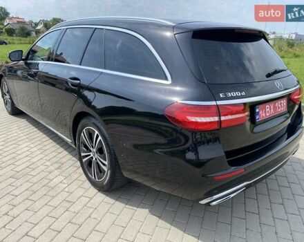 Черный Мерседес Е-Класс, объемом двигателя 1.95 л и пробегом 79 тыс. км за 26999 $, фото 2 на Automoto.ua