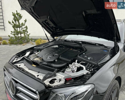 Мерседес Е-Класс 2019 в Луцке на Automoto.ua Черный Мерседес Е-Класс, объемом двигателя 2 л и пробегом 225 тыс. км за 31900 $, фото 6 на Automoto.ua