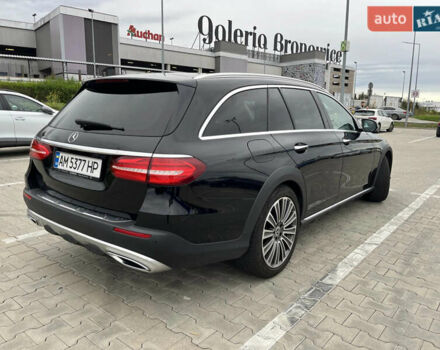 Черный Мерседес Е-Класс, объемом двигателя 2.9 л и пробегом 195 тыс. км за 37000 $, фото 7 на Automoto.ua