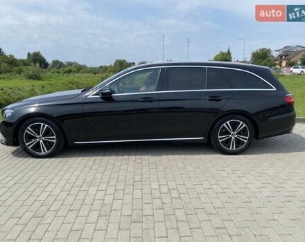 Черный Мерседес Е-Класс, объемом двигателя 1.95 л и пробегом 79 тыс. км за 26999 $, фото 1 на Automoto.ua