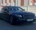 Черный Мерседес Е-Класс, объемом двигателя 1.95 л и пробегом 300 тыс. км за 22199 $, фото 3 на Automoto.ua