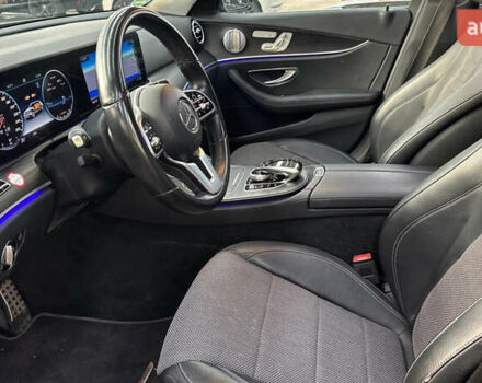 Черный Мерседес Е-Класс, объемом двигателя 2.9 л и пробегом 195 тыс. км за 37000 $, фото 10 на Automoto.ua