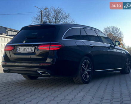 Черный Мерседес Е-Класс, объемом двигателя 1.95 л и пробегом 300 тыс. км за 22199 $, фото 15 на Automoto.ua