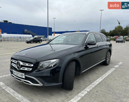 Черный Мерседес Е-Класс, объемом двигателя 2.9 л и пробегом 195 тыс. км за 37000 $, фото 1 на Automoto.ua