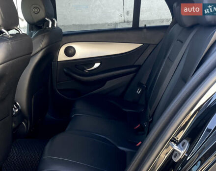 Черный Мерседес Е-Класс, объемом двигателя 1.95 л и пробегом 300 тыс. км за 22199 $, фото 42 на Automoto.ua