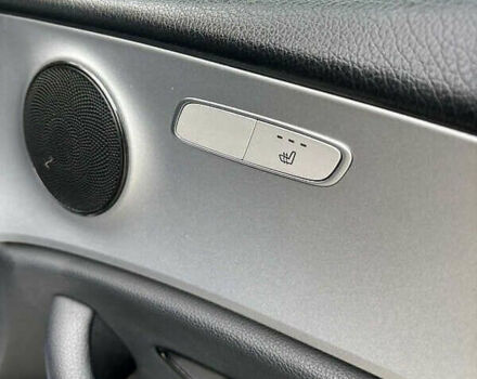 Чорний Мерседес Е-Клас, об'ємом двигуна 1.95 л та пробігом 343 тис. км за 27500 $, фото 4 на Automoto.ua