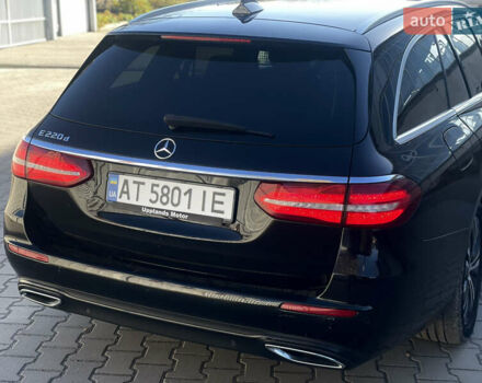 Черный Мерседес Е-Класс, объемом двигателя 1.95 л и пробегом 300 тыс. км за 22199 $, фото 18 на Automoto.ua