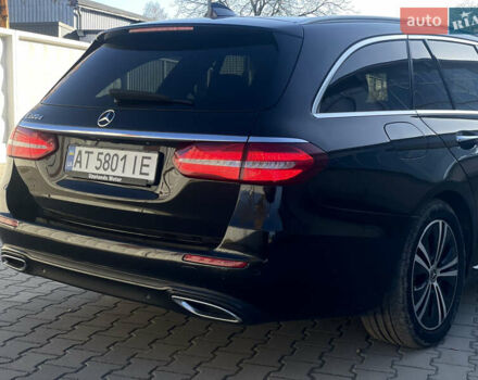 Черный Мерседес Е-Класс, объемом двигателя 1.95 л и пробегом 300 тыс. км за 22199 $, фото 17 на Automoto.ua