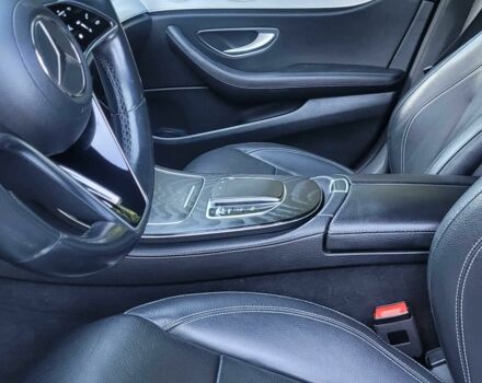 Черный Мерседес Е-Класс, объемом двигателя 2 л и пробегом 320 тыс. км за 43000 $, фото 12 на Automoto.ua