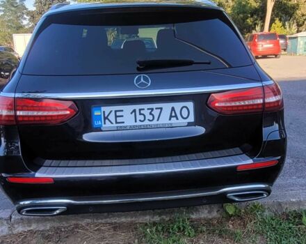 Черный Мерседес Е-Класс, объемом двигателя 2 л и пробегом 320 тыс. км за 43000 $, фото 18 на Automoto.ua