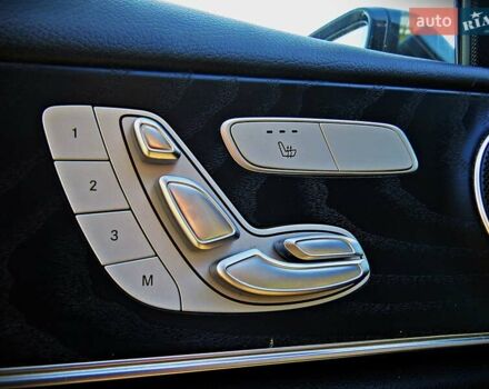 Черный Мерседес Е-Класс, объемом двигателя 1.6 л и пробегом 62 тыс. км за 36000 $, фото 13 на Automoto.ua