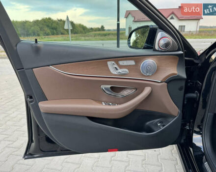 Черный Мерседес Е-Класс, объемом двигателя 1.95 л и пробегом 77 тыс. км за 46500 $, фото 31 на Automoto.ua