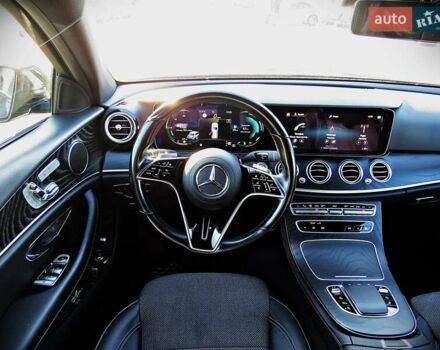 Черный Мерседес Е-Класс, объемом двигателя 1.6 л и пробегом 62 тыс. км за 36000 $, фото 30 на Automoto.ua