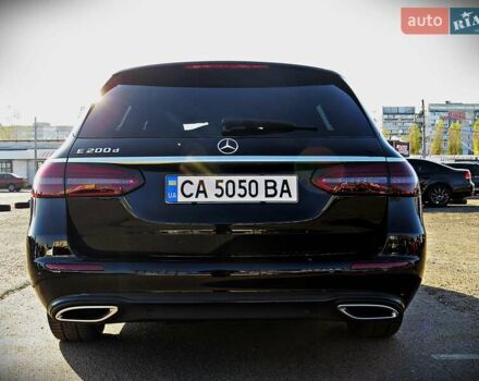 Черный Мерседес Е-Класс, объемом двигателя 1.6 л и пробегом 62 тыс. км за 36000 $, фото 3 на Automoto.ua