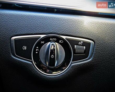 Черный Мерседес Е-Класс, объемом двигателя 1.6 л и пробегом 62 тыс. км за 36000 $, фото 15 на Automoto.ua