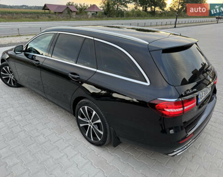 Черный Мерседес Е-Класс, объемом двигателя 1.95 л и пробегом 77 тыс. км за 46500 $, фото 8 на Automoto.ua