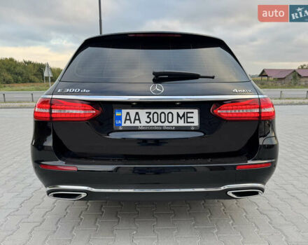 Черный Мерседес Е-Класс, объемом двигателя 1.95 л и пробегом 77 тыс. км за 46500 $, фото 12 на Automoto.ua
