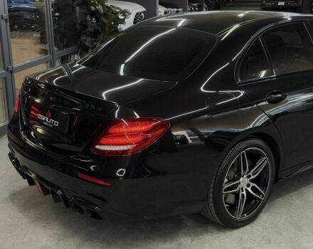 Черный Мерседес Е-Класс, объемом двигателя 3 л и пробегом 113 тыс. км за 38900 $, фото 12 на Automoto.ua