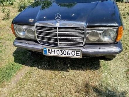 Мерседес Е-Клас 1984 у Синельниковом на Automoto.ua Чорний Мерседес Е-Клас, об'ємом двигуна 0 л та пробігом 700 тис. км за 1500 $, фото 1 на Automoto.ua