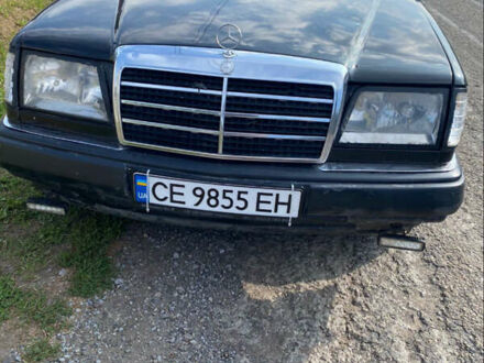 Черный Мерседес Е-Класс, объемом двигателя 2 л и пробегом 350 тыс. км за 1700 $, фото 1 на Automoto.ua