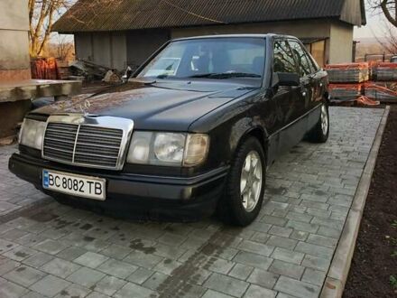 Черный Мерседес Е-Класс, объемом двигателя 2.3 л и пробегом 358 тыс. км за 1750 $, фото 1 на Automoto.ua