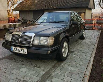 Черный Мерседес Е-Класс, объемом двигателя 2.3 л и пробегом 358 тыс. км за 1750 $, фото 1 на Automoto.ua