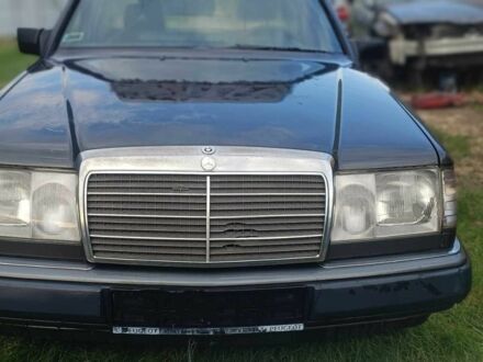 Чорний Мерседес Е-Клас, об'ємом двигуна 2.3 л та пробігом 170 тис. км за 1000 $, фото 1 на Automoto.ua