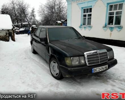 Черный Мерседес Е-Класс, объемом двигателя 2 л и пробегом 0 тыс. км за 950 $, фото 1 на Automoto.ua