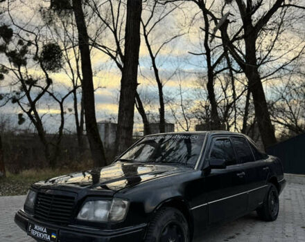 Черный Мерседес Е-Класс, объемом двигателя 2.5 л и пробегом 400 тыс. км за 1999 $, фото 1 на Automoto.ua