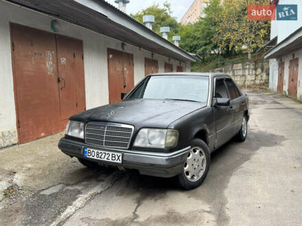 Мерседес Е-Класс 1994 в Тернополе на Automoto.ua Черный Мерседес Е-Класс, объемом двигателя 2.5 л и пробегом 333 тыс. км за 2100 $, фото 1 на Automoto.ua